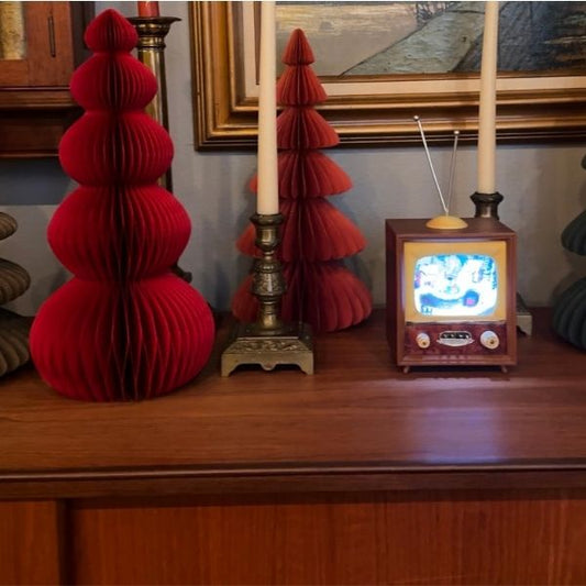 Make Your Christmas Shine with Vintage Vibes and Paper Trees