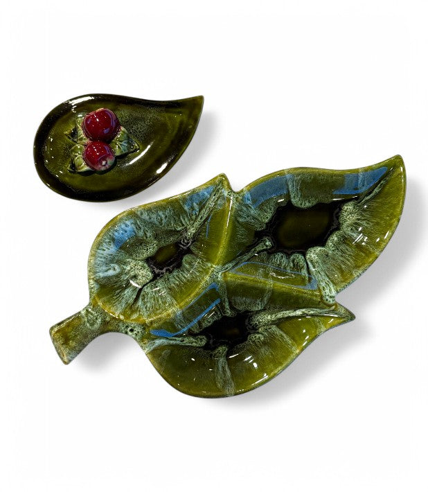MCM 1960's Wade of California Pottery Avocado Green Leaf Dish Drip Glaze