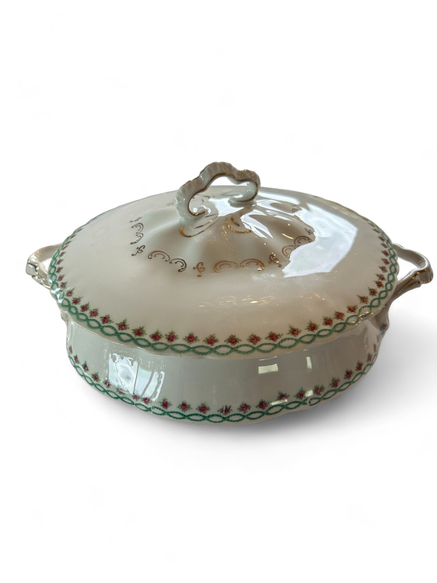 Vintage Casserole Dish Elegance for Your Table
