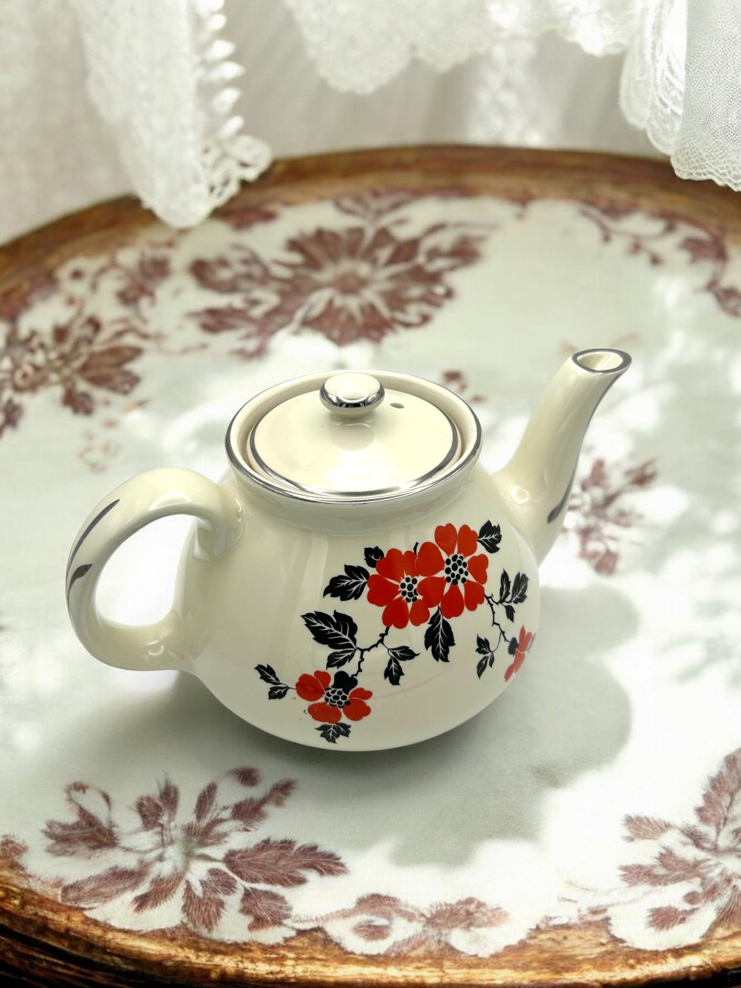 Halls China Red Poppy Teapot With Lid
